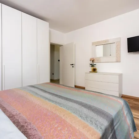 Tonka Roberta 2 Crikvenica