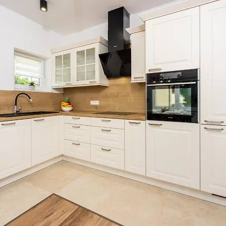 Apartmán Tonka Roberta 2 *