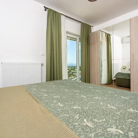 Apartamento Tonka Roberta 2 *