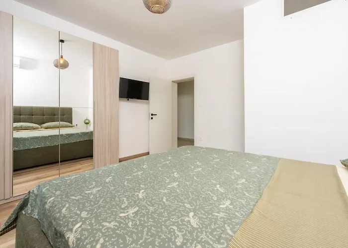Tonka Roberta 2 Apartman Crikvenica